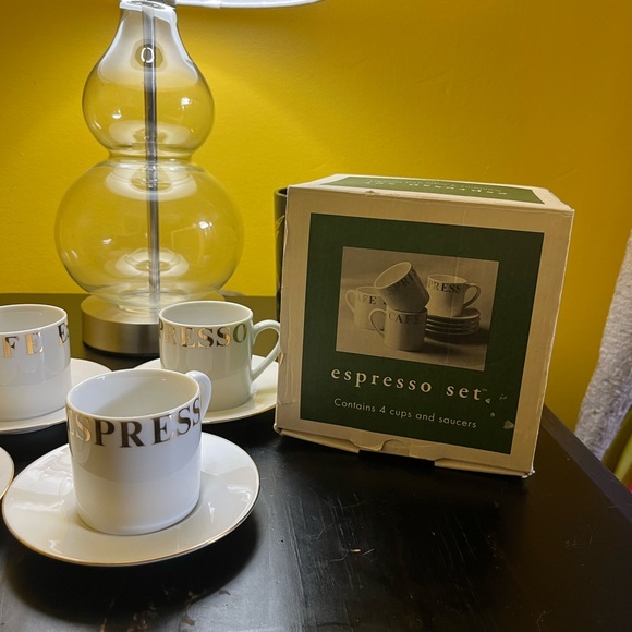 Pier 1 espresso cafe set of 4 white and gold cups and saucers - Picture 11 of 17